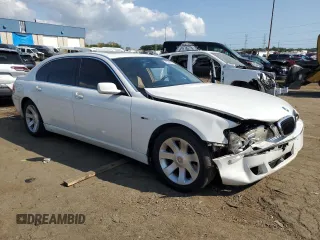 2007 BMW 7 Series 750Li with VIN WBAHN83567DT67074, listed as a Copart auction lot 71559024 with 177,475 mi miles and Clean Title. Bid and sale history available at carsss.com. Image 4.