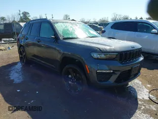 2025 Jeep Grand Cherokee Limited with VIN 1C4RJHBG3SC276185, listed as a IAAI auction lot 41881507 with 4,908 mi miles. Bid and sale history available at carsss.com. Image 1.