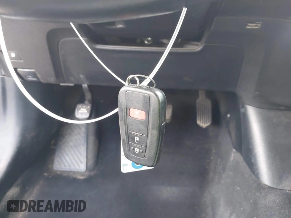 2017 Toyota Prius Two z VIN JTDKARFU3H3030401, wystawiony jako IAAI lot #41882552 z przebiegiem 130 786 mil mil oraz . Historia ofert i sprzedaży dostępna na DreamBid. Obrazek 11.