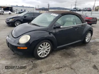 2010 Volkswagen Beetle with VIN 3VWRG3AL4AM009194, listed as a Copart auction lot 48817135 with 137,502 mi miles and Clean Title. Bid and sale history available at DreamBid. Image 1.
