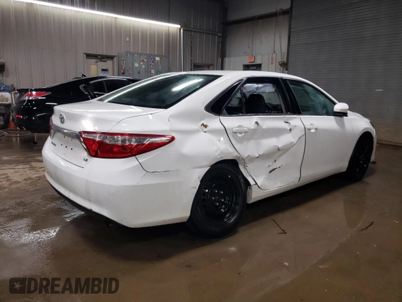 2017 Toyota Camry XLE z VIN 4T1BF1FK1HU325987, wystawiony jako Copart lot #87043914 z przebiegiem 107 307 mil mil oraz Szkoda całkowita • Salvage title. Historia ofert i sprzedaży dostępna na DreamBid. Obrazek 3.
