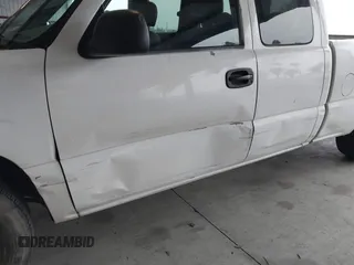 2005 Chevrolet Silverado 1500 LS with VIN 2GCEC19T051227099, listed as a IAAI auction lot 41489414 with 187,224 mi miles and . Bid and sale history available at DreamBid. Image 6.
