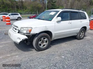 2007 Toyota Highlander w/3rd Row with VIN JTEEP21AX70193588, listed as a IAAI auction lot 42041329 with 244,278 mi miles. Bid and sale history available at carsss.com. Image 2.