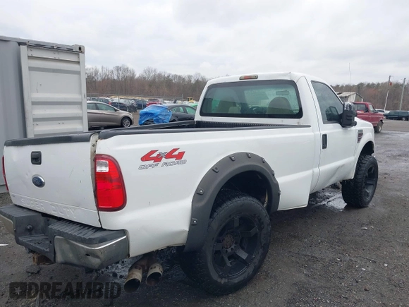 2008 Ford F-250 XL z VIN 1FTSF21RX8EE28091, wystawiony jako IAAI lot #41854496 z przebiegiem 221 483 mil mil oraz . Historia ofert i sprzedaży dostępna na DreamBid. Obrazek 4.
