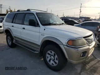 2000 Mitsubishi Montero Sport LS with VIN JA4LS31H2YP801961, listed as a Copart auction lot 45869365 with 175,362 mi miles and Clean Title. Bid and sale history available at carsss.com. Image 4.