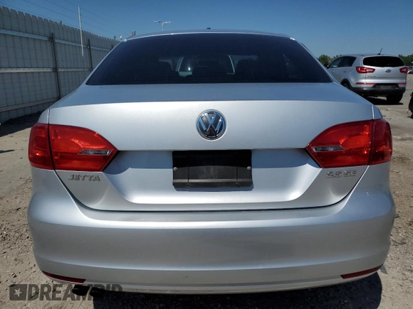 2012 Volkswagen Jetta SE with VIN 3VWDP7AJXCM365667, listed as a Copart auction lot 60317735 with 82,723 mi miles and Salvage title. Bid and sale history available at DreamBid. Image 6.