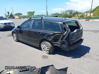 2009 Volvo V50 2.4L с VIN YV1MW382792460372, выставлен на аукционе IAAI как лот 41871838 с пробегом Не указан миль и . История ставок и продаж доступна на DreamBid. Изображение 3.