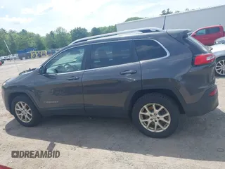2016 Jeep Cherokee Latitude z VIN 1C4PJMCB4GW241454, wystawiony jako IAAI lot #42378181 z przebiegiem 210 207 mil mil oraz . Historia ofert i sprzedaży dostępna na DreamBid. Obrazek 14.
