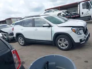 2022 GMC Terrain SLE z VIN 3GKALMEV7NL301774, wystawiony jako IAAI lot #42734720 z przebiegiem 48 012 mil mil oraz . Historia ofert i sprzedaży dostępna na DreamBid. Obrazek 14.