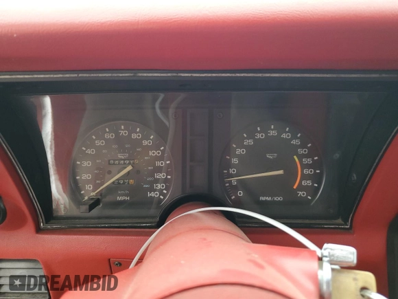 1978 Chevrolet Corvette z VIN 1Z87L8S437007, wystawiony jako Copart lot #72957804 z przebiegiem 84 491 mil mil oraz Czysty tytuł • Clean title. Historia ofert i sprzedaży dostępna na DreamBid. Obrazek 9.