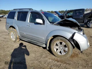 2005 Nissan Pathfinder LE with VIN 5N1AR18W75C723628, listed as a Copart auction lot 81183784 with 164,206 mi miles and Clean Title. Bid and sale history available at carsss.com. Image 4.