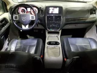 2017 Dodge Grand Caravan Crew Plus with VIN 2C4RDGDG0HR686411, listed as a Copart auction lot 43942305 with 200,408 mi miles and Clean Title. Bid and sale history available at DreamBid. Image 8.