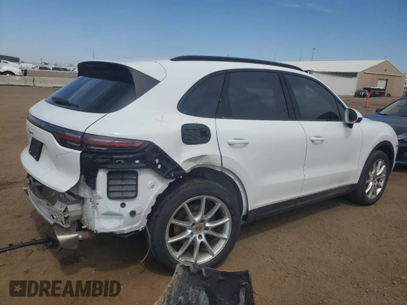 2022 Porsche Cayenne z VIN WP1AA2AY2NDA04695, wystawiony jako Copart lot #52499635 z przebiegiem 25 087 mil mil oraz Szkoda całkowita • Salvage title. Historia ofert i sprzedaży dostępna na DreamBid. Obrazek 3.