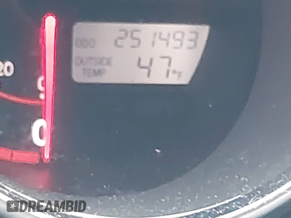 2006 Toyota Matrix STD with VIN 2T1KR32E86C603138, listed as a IAAI auction lot 42012140 with 251,493 mi miles and . Bid and sale history available at carsss.com. Image 15.