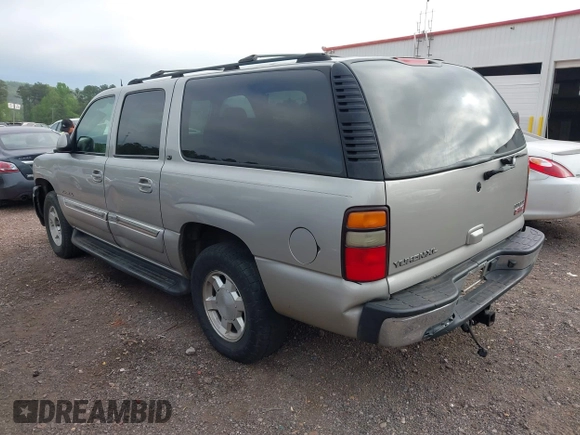 2004 GMC Yukon XL SLE with VIN 3GKEC16Z04G225789, listed as a IAAI auction lot 42058940 with 304,627 mi miles. Bid and sale history available at carsss.com. Image 3.