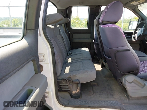 2014 Ford F-150 XL z VIN 1FTFX1EF6EKF63316, wystawiony jako IAAI lot #42405758 z przebiegiem 107 127 mil mil oraz . Historia ofert i sprzedaży dostępna na DreamBid. Obrazek 8.