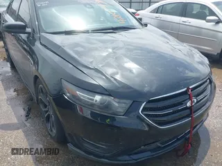 2013 Ford Taurus SHO с VIN 1FAHP2KT9DG144215, выставлен на аукционе IAAI как лот 42107386 с пробегом 199 934 миль миль и . История ставок и продаж доступна на DreamBid. Изображение 6.