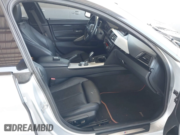 2015 BMW 4 Series 428i with VIN WBA4A5C58FD410076, listed as a IAAI auction lot 39384271 with 125,987 mi miles and . Bid and sale history available at DreamBid. Image 5.