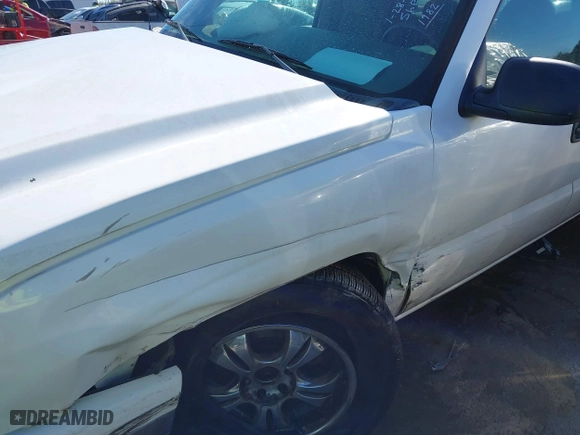 2006 Chevrolet Silverado 1500 LT1 with VIN 1GCEC19Z66E241982, listed as a IAAI auction lot 41498097 with 102,462 mi miles. Bid and sale history available at carsss.com. Image 17.