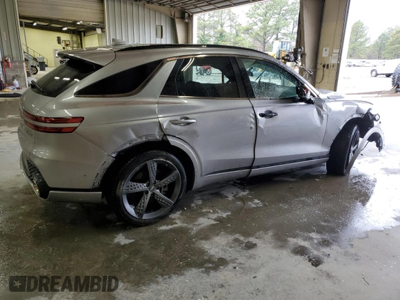 2022 Genesis GV70 Sport with VIN KMUMCDTC3NU012338, listed as a Copart auction lot 42691625 with 67,161 mi miles and Salvage title. Bid and sale history available at DreamBid. Image 3.