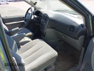 2005 Dodge Caravan SXT with VIN 2D8GP44L55R278834, listed as a IAAI auction lot 42056187 with 284,725 mi miles and . Bid and sale history available at DreamBid. Image 5.