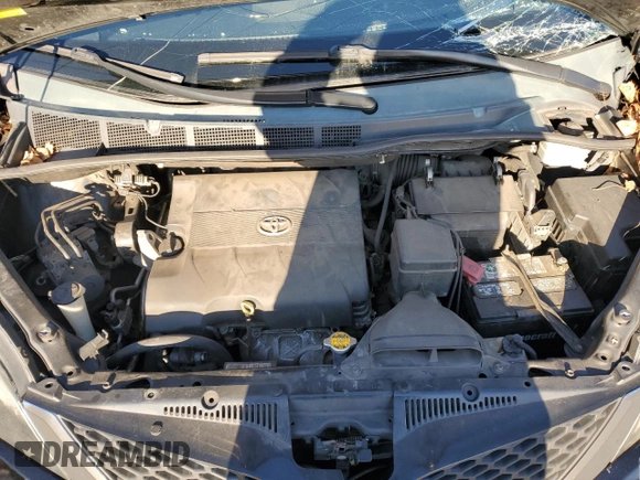 2013 Toyota Sienna SE с VIN 5TDXK3DC9DS390825, выставлен на аукционе Copart как лот 82363794 с пробегом 244 673 миль миль и Списание • Salvage title. История ставок и продаж доступна на DreamBid. Изображение 13.