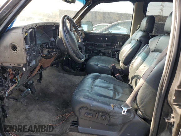 2004 GMC Yukon SLE with VIN 1GKEC13V34J114637, listed as a Copart auction lot 86000424 with 0 mi miles and Salvage Title. Bid and sale history available at carsss.com. Image 7.