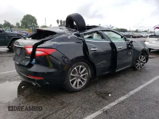 2020 Maserati Levante S z VIN ZN661YUA6LX344595, wystawiony jako Copart lot #82398973 z przebiegiem 71 764 mil mil oraz . Historia ofert i sprzedaży dostępna na DreamBid. Obrazek 3.