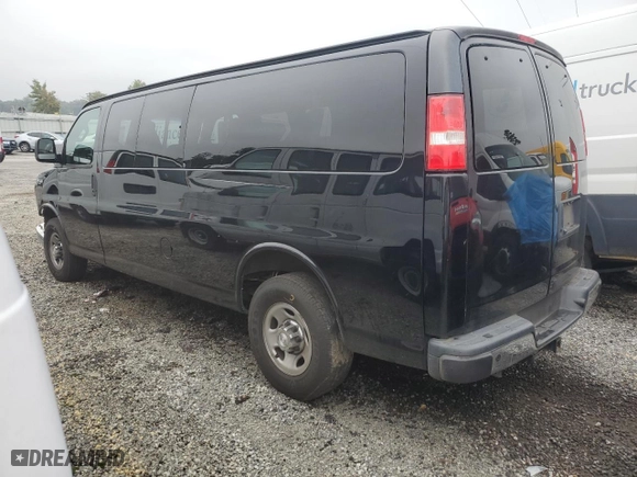 2018 Chevrolet Express Passenger LT with VIN 1GAZGPFG1J1185793, listed as a Copart auction lot 70657294 with 184,879 mi miles and Salvage Title. Bid and sale history available at carsss.com. Image 2.