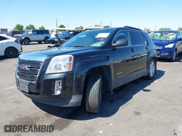 2013 GMC Terrain SLT z VIN 2GKFLVEKXD6193557, wystawiony jako IAAI lot #42670895 z przebiegiem 169 041 mil mil oraz . Historia ofert i sprzedaży dostępna na DreamBid. Obrazek 2.