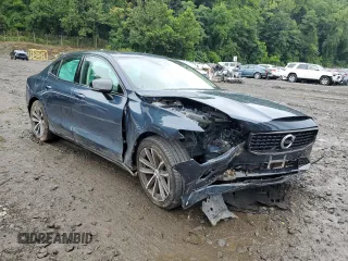2021 Volvo S60 Momentum with VIN 7JR102TZ3MG119797, listed as a Copart auction lot 62907423 with 41,654 mi miles. Bid and sale history available at carsss.com. Image 4.