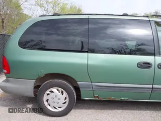 1998 Plymouth Voyager Grand SE z VIN 2P4GP44G9WR577063, wystawiony jako IAAI lot #41951898 z przebiegiem 171 759 mil mil oraz . Historia ofert i sprzedaży dostępna na DreamBid. Obrazek 6.