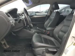 2013 Volkswagen Jetta SE with VIN 3VWDP7AJ6DM360239, listed as a Copart auction lot 47421025 with 119,596 mi miles and Salvage title. Bid and sale history available at DreamBid. Image 7.