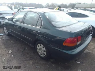 1998 Honda Civic LX with VIN 2HGEJ6676WH602966, listed as a IAAI auction lot 39722428 with 153,245 mi miles. Bid and sale history available at carsss.com. Image 3.