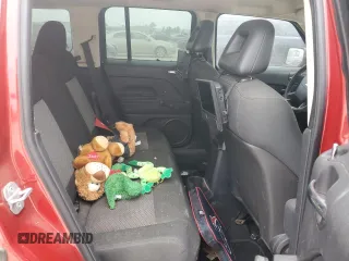 2009 Jeep Patriot Sport z VIN 1J4FT28A49D122175, wystawiony jako Copart lot #51518055 z przebiegiem 127 815 mil mil oraz Szkoda całkowita • Salvage title. Historia ofert i sprzedaży dostępna na DreamBid. Obrazek 12.