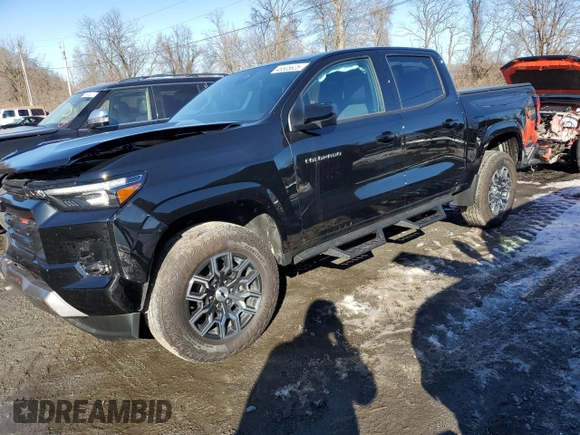 2024 Chevrolet Colorado 4WD Z71 with VIN 1GCPTDEK0R1112392, listed as a Copart auction lot 46505825 with 5,557 mi miles and Salvage Title. Bid and sale history available at carsss.com. Image 1.