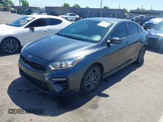 2020 Kia Forte GT-Line z VIN 3KPF34AD4LE180606, wystawiony jako IAAI lot #42311974 z przebiegiem 46 088 mil mil oraz . Historia ofert i sprzedaży dostępna na DreamBid. Obrazek 2.