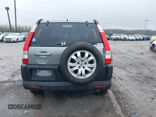 2006 Honda CR-V LX with VIN SHSRD78526U402819, listed as a IAAI auction lot 41986305 with 237,732 mi miles and . Bid and sale history available at carsss.com. Image 16.