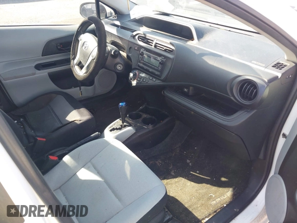 2012 Toyota Prius One with VIN JTDKDTB31C1512595, listed as a IAAI auction lot 42652617 with Not provided miles and . Bid and sale history available at DreamBid. Image 5.