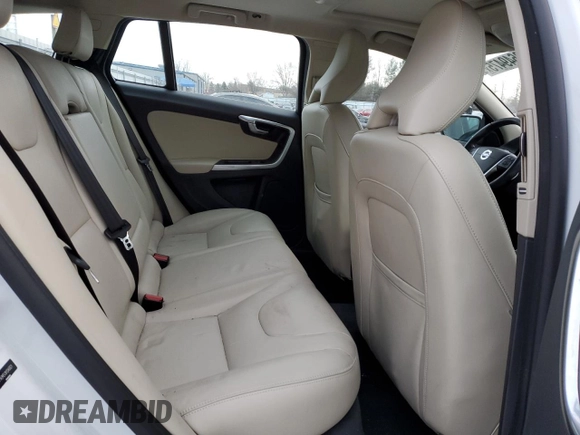 2017 Volvo V60 Premier with VIN YV140MEKXH1346821, listed as a Copart auction lot 88649475 with 68,048 mi miles and Salvage Title. Bid and sale history available at carsss.com. Image 10.