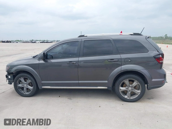 2017 Dodge Journey Crossroad Plus with VIN 3C4PDCGBXHT534777, listed as a IAAI auction lot 42052453 with 204,030 mi miles. Bid and sale history available at carsss.com. Image 14.