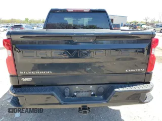 2021 Chevrolet Silverado 1500 Custom with VIN 1GCPYBEK1MZ218107, listed as a Copart auction lot 51285875 with 92,619 mi miles and Salvage Title. Bid and sale history available at DreamBid. Image 6.