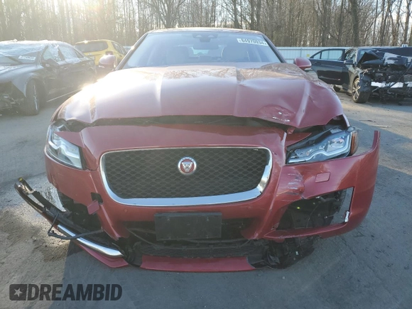2018 Jaguar XF 25t Premium with VIN SAJBJ4FX6JCY55188, listed as a Copart auction lot 84970934 with 33,338 mi miles and Salvage Title. Bid and sale history available at carsss.com. Image 5.
