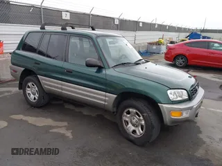 2000 Toyota RAV4 with VIN JT3GP10V5Y7069480, listed as a IAAI auction lot 42109446 with 147,599 mi miles and . Bid and sale history available at DreamBid. Image 1.