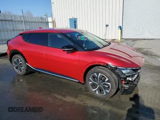 2024 Kia EV6 Wind with VIN KNDC34LA0R5211666, listed as a Copart auction lot 41926975 with 10,861 mi miles and Clean Title. Bid and sale history available at carsss.com. Image 4.