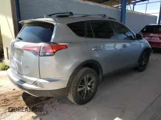 2018 Toyota RAV4 XLE z VIN JTMWFREV5JD119660, wystawiony jako Copart lot #54597425 z przebiegiem 46 379 mil mil oraz Szkoda całkowita • Salvage title. Historia ofert i sprzedaży dostępna na DreamBid. Obrazek 3.