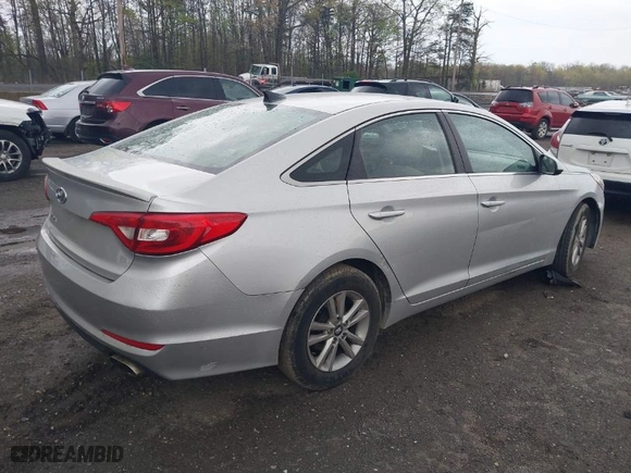 2016 Hyundai Sonata 2.4L SE with VIN 5NPE24AF2GH352049, listed as a IAAI auction lot 42015093 with 178,854 mi miles. Bid and sale history available at carsss.com. Image 4.