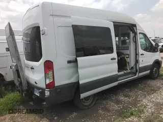 2017 Ford Transit z VIN 1FTYR2XM5HKB18929, wystawiony jako IAAI lot #42677710 z przebiegiem 133 539 mil mil oraz . Historia ofert i sprzedaży dostępna na DreamBid. Obrazek 18.