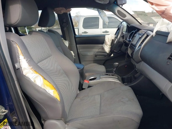 2015 Toyota Tacoma with VIN 3TMMU4FN0FM077148, listed as a IAAI auction lot 41274934 with 112,617 mi miles. Bid and sale history available at carsss.com. Image 5.