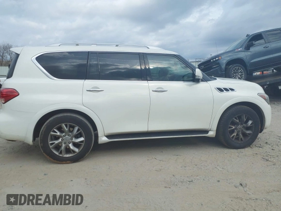 2013 Infiniti QX56 z VIN JN8AZ2NCXD9330307, wystawiony jako IAAI lot #41721153 z przebiegiem 160 769 mil mil oraz . Historia ofert i sprzedaży dostępna na DreamBid. Obrazek 13.